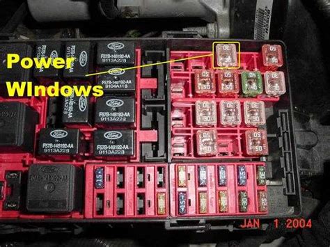 1998 ford explorer power distribution box diagram|Ford Explorer fuse replacement.